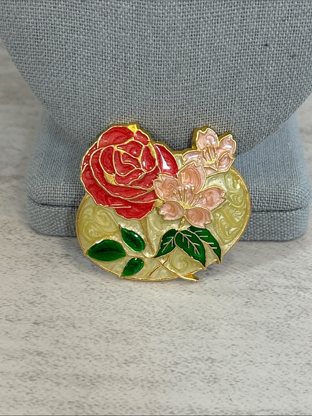 Vintage Floral Heart Enamel Brooch - Red & Pink Rose Design